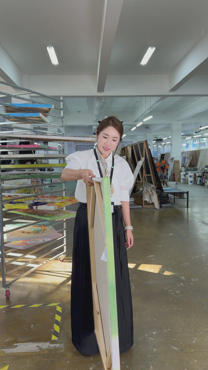 Workshop video showing Spring Courtyard turning from a slim side profile to a complete frontal view