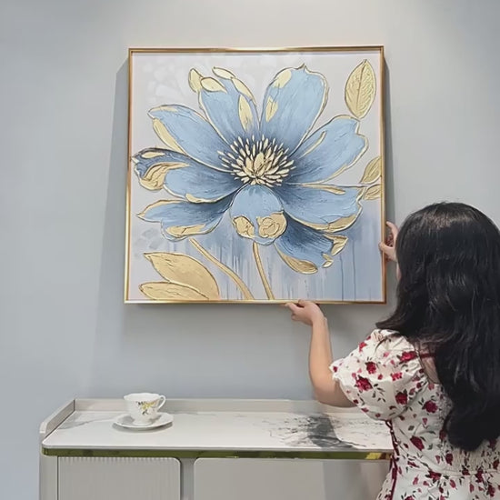 Gilded Azure raised blue petals and gold-toned finish video