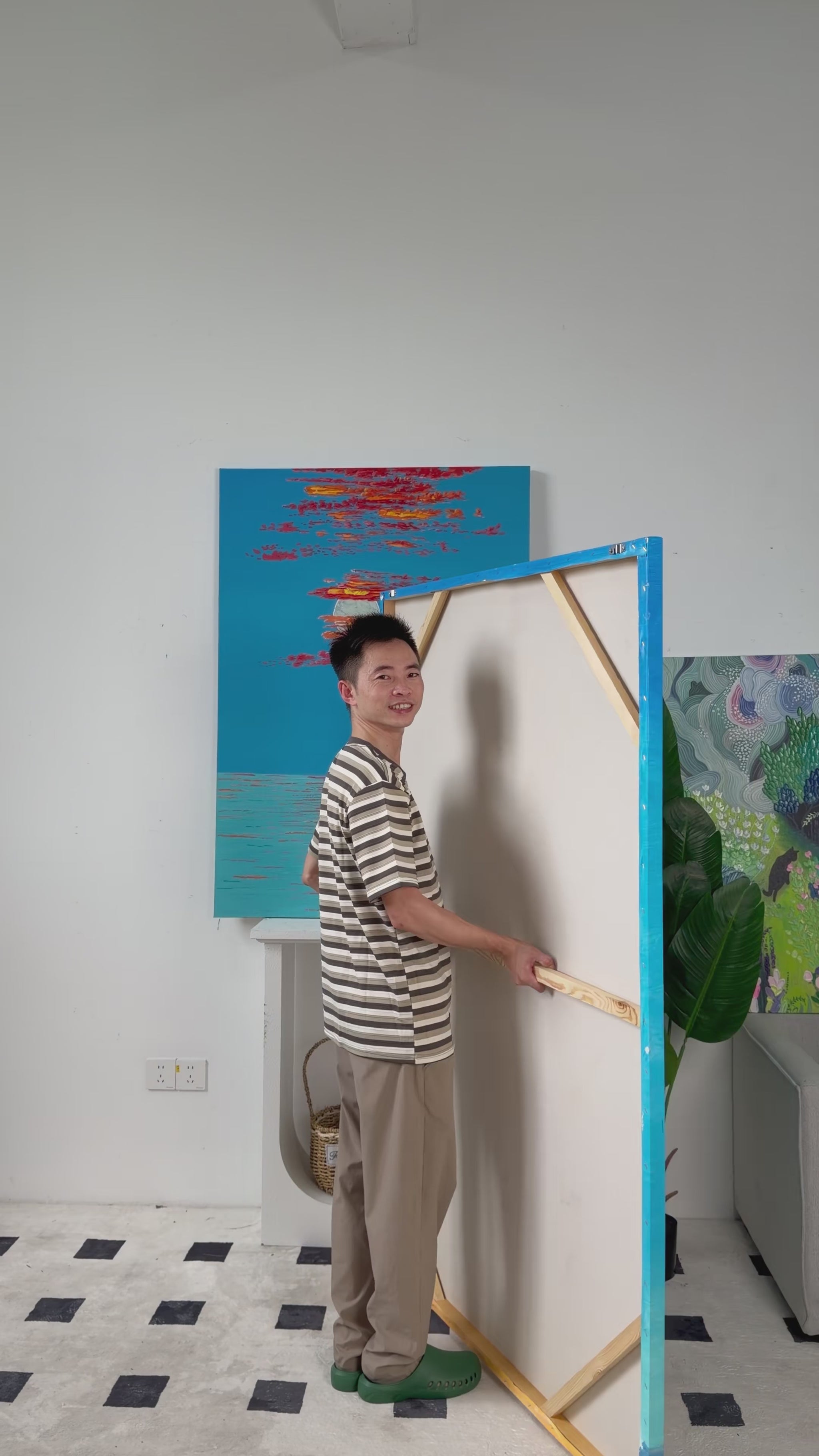 Workshop video showing Blue Sky Gallop turning from its canvas-back profile to a complete frontal view